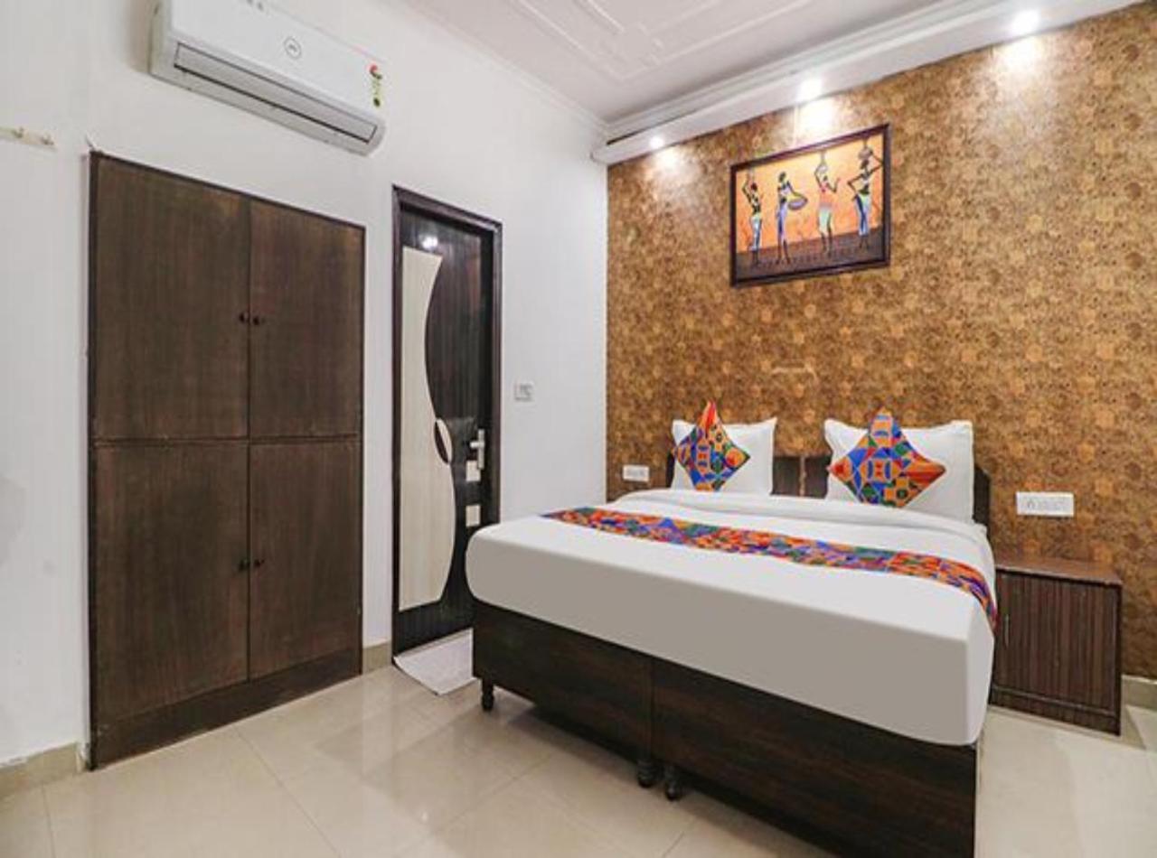 Hotel Vijaydeep Palace Near Delhi Airport Нью-Делі Екстер'єр фото